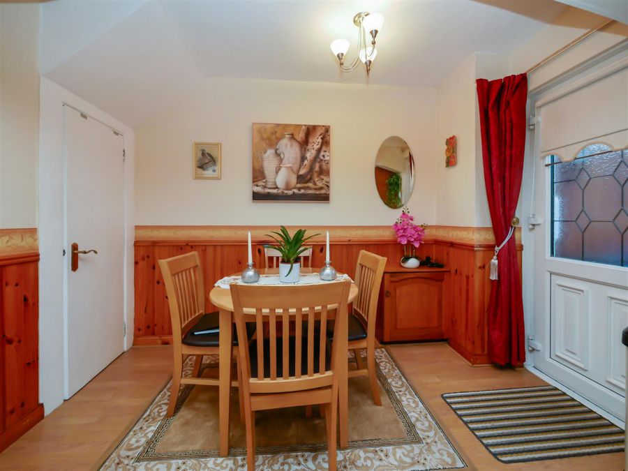 218 Belvoir Drive, Belvoir Park