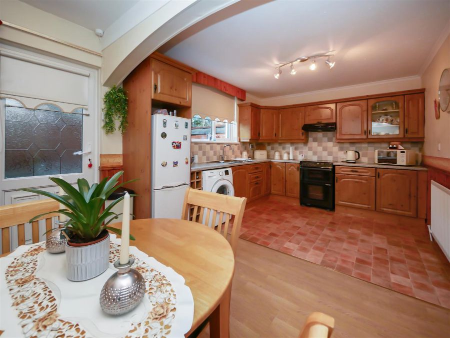 218 Belvoir Drive, Belvoir Park