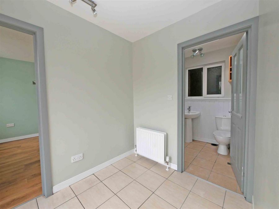 1 Grays Park Avenue, Belvoir Park