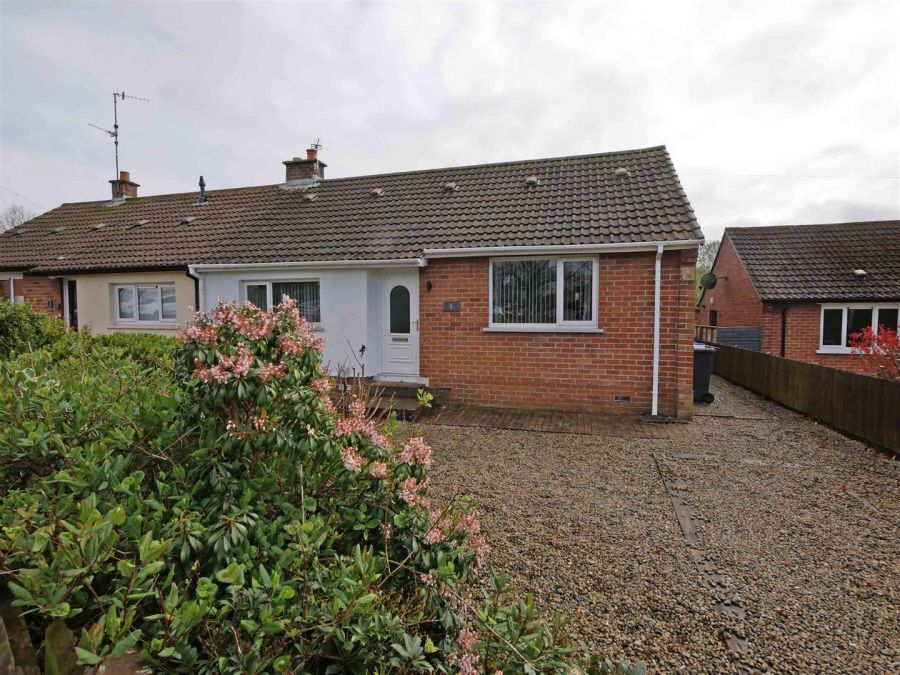 1 Grays Park Avenue, Belvoir Park