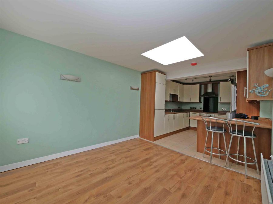 1 Grays Park Avenue, Belvoir Park