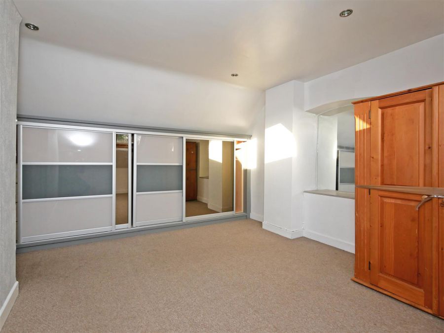 6 Purdysburn Village, Ballycoan Road