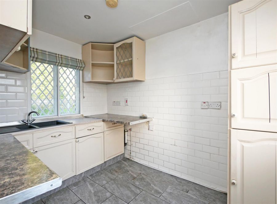 6 Purdysburn Village, Ballycoan Road