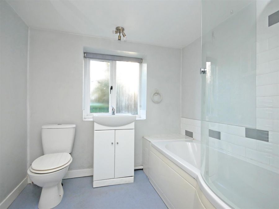 6 Purdysburn Village, Ballycoan Road