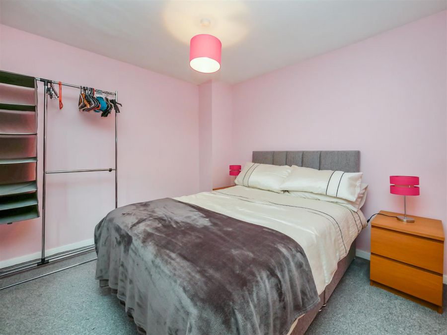 24 Belvoir Crescent, Belvoir Park