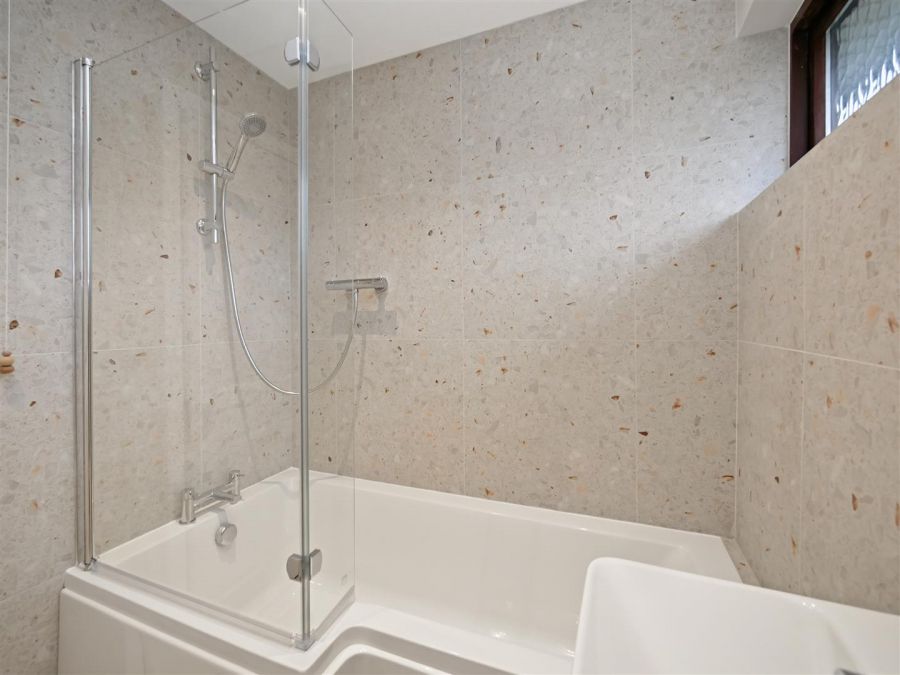 101 Belvoir Drive, Belvoir Park