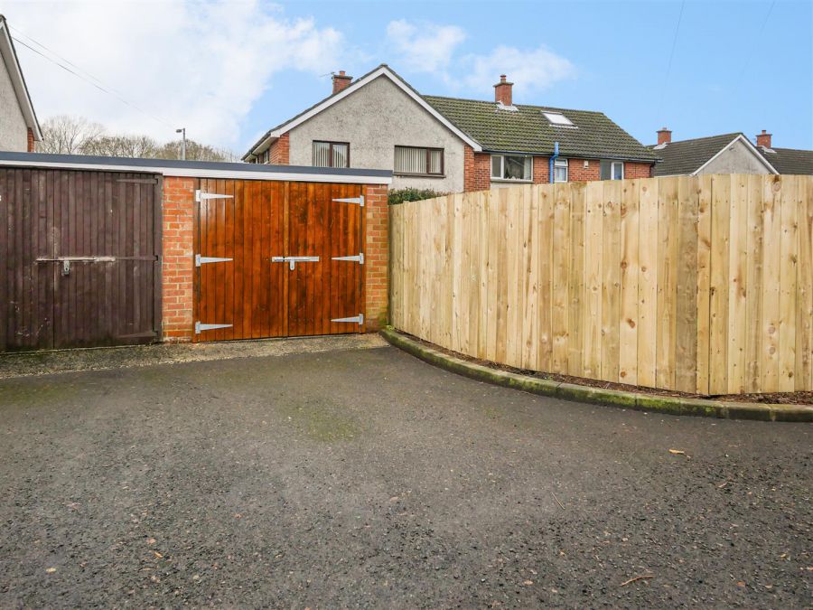 101 Belvoir Drive, Belvoir Park