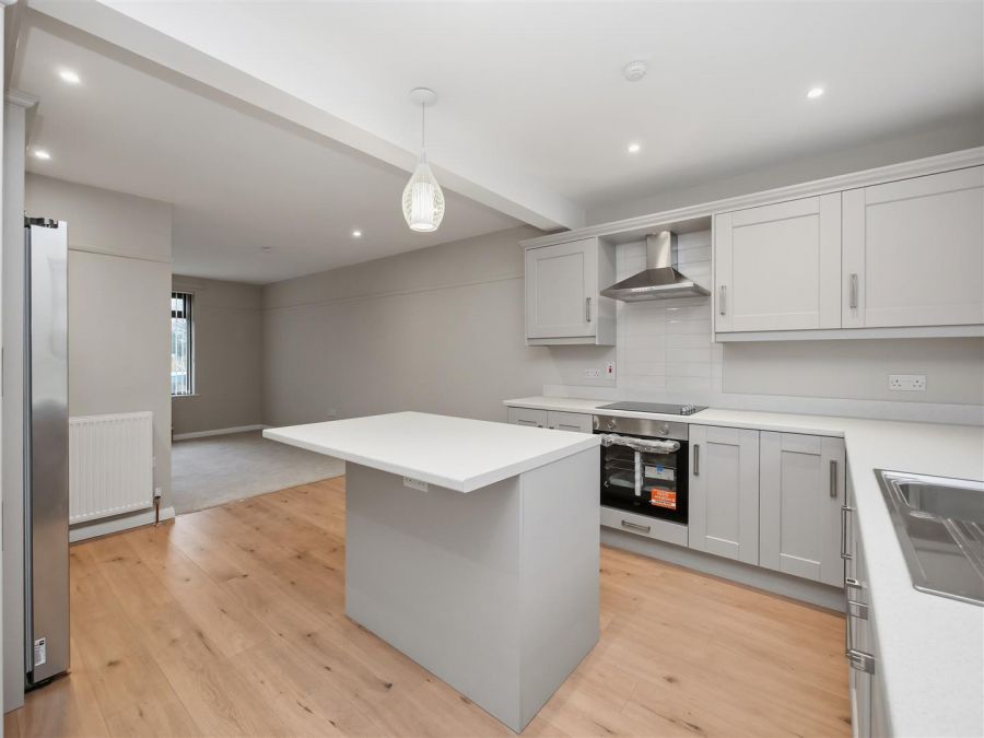 101 Belvoir Drive, Belvoir Park