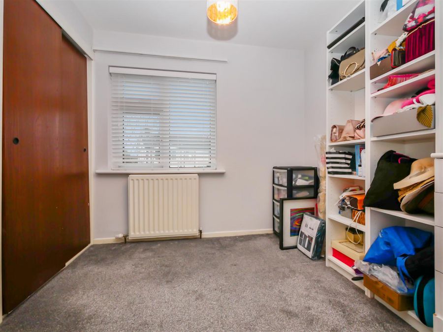 14 Finsbury Gardens, Cairnshill Road