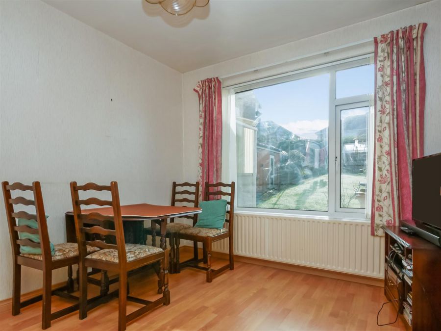 21 Glendale Avenue South