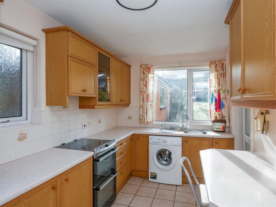 21 Glendale Avenue South