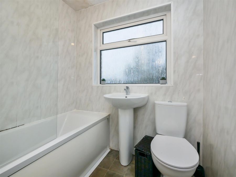 2 Four Winds Park, Newton Park