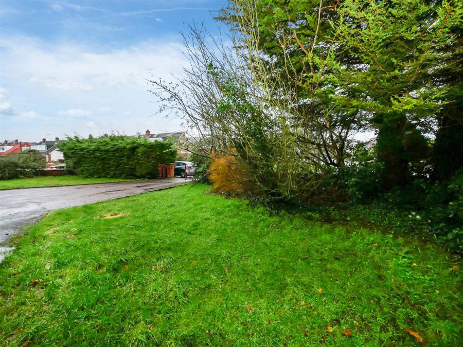 2 Four Winds Park, Newton Park