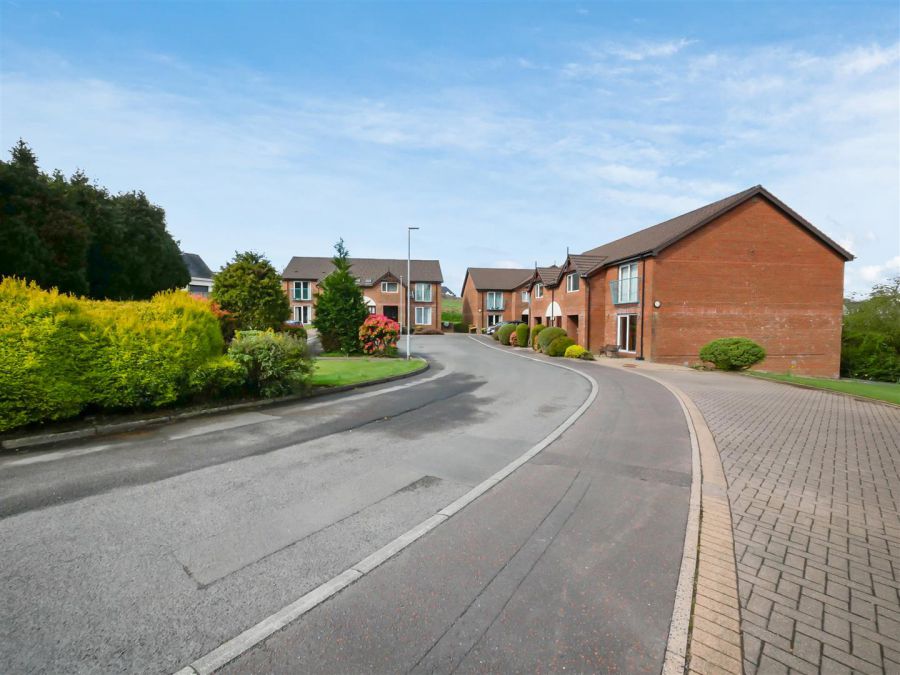 20 Queensfort Court, Carryduff