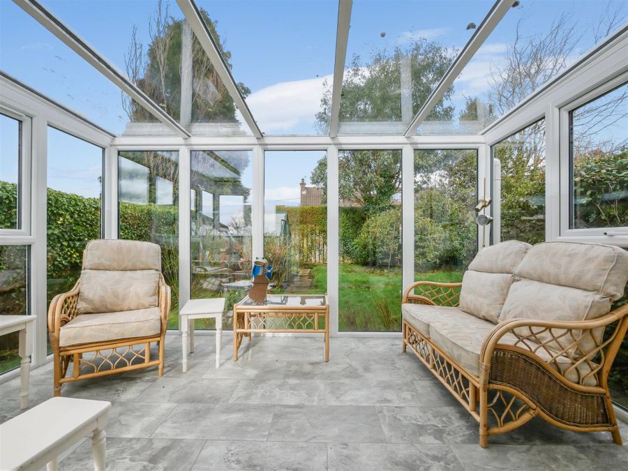 9 Gracemount Park, Cairnshill Road