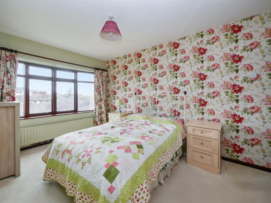 9 Gracemount Park, Cairnshill Road