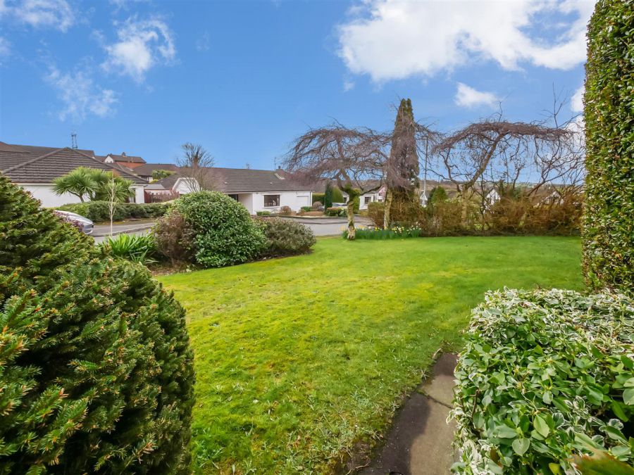 9 Gracemount Park, Cairnshill Road