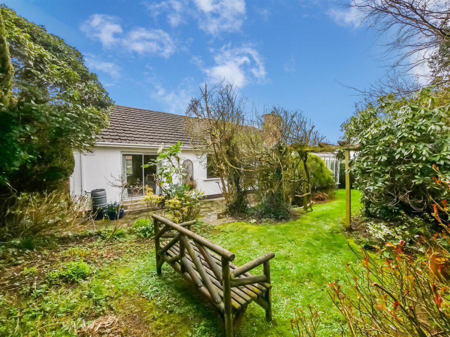 9 Gracemount Park, Cairnshill Road