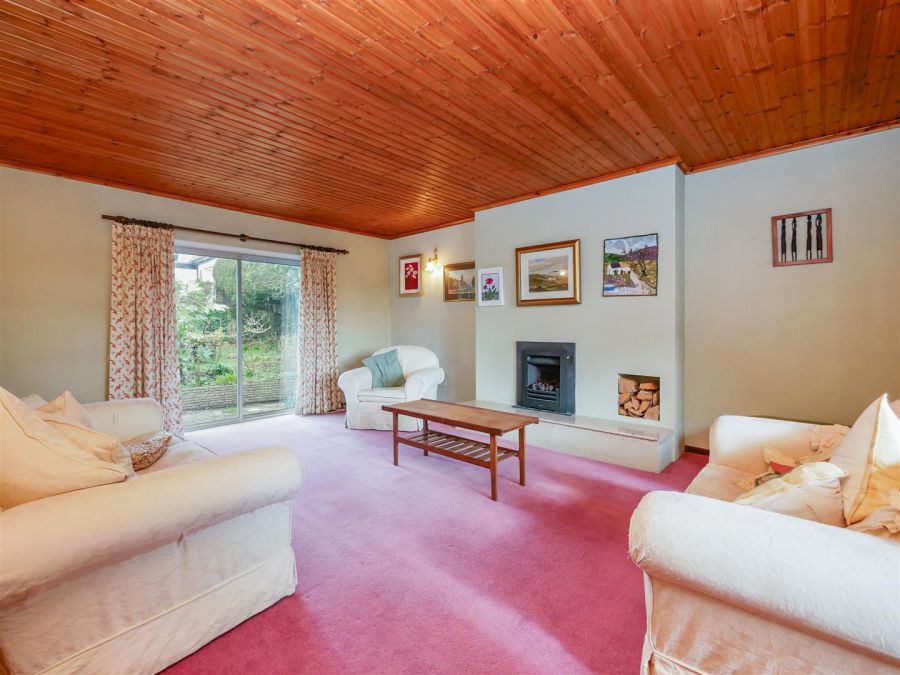 9 Gracemount Park, Cairnshill Road