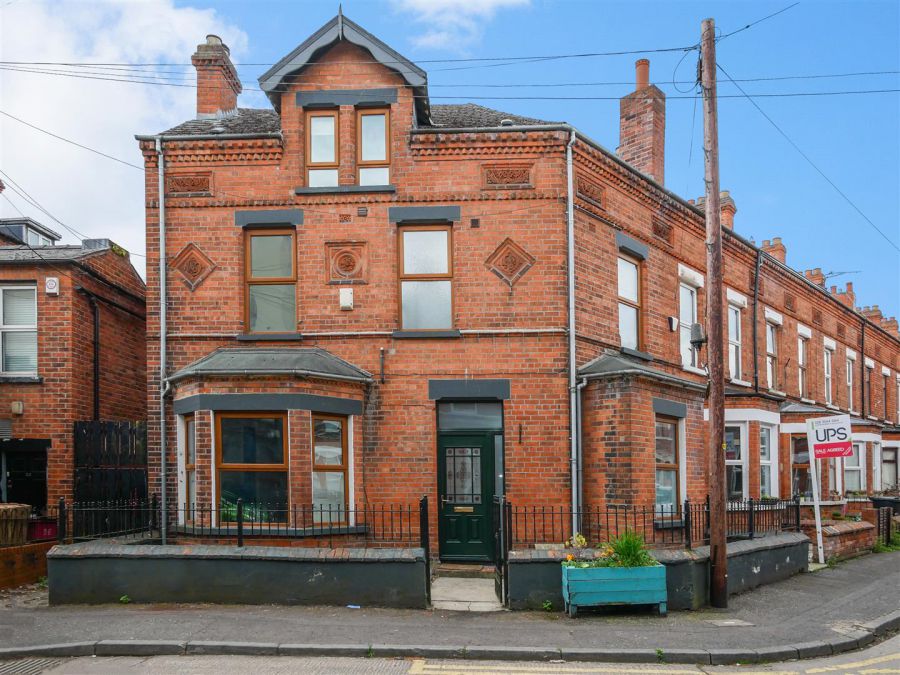 2 Rushfield Avenue, Ormeau Road