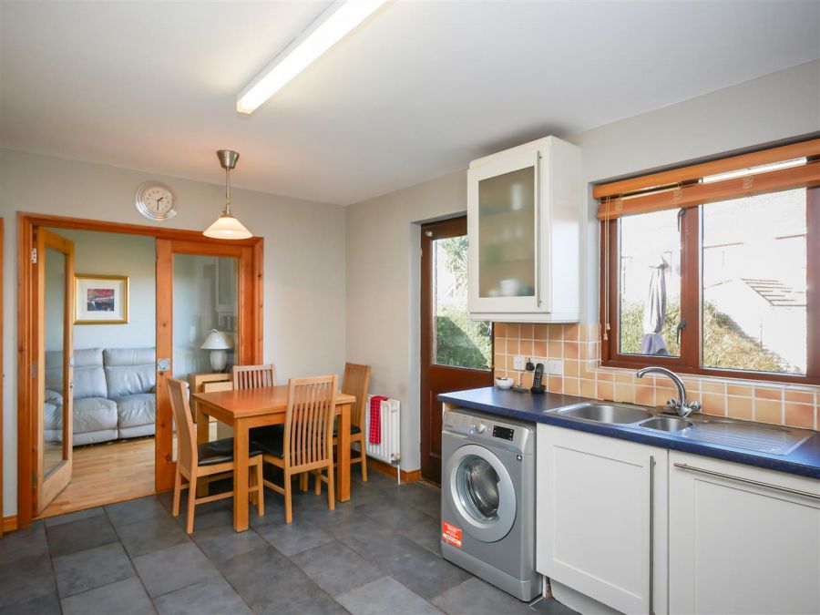 66 Knockbracken Manor