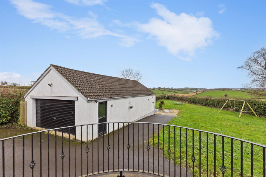 21 Knockbracken Road