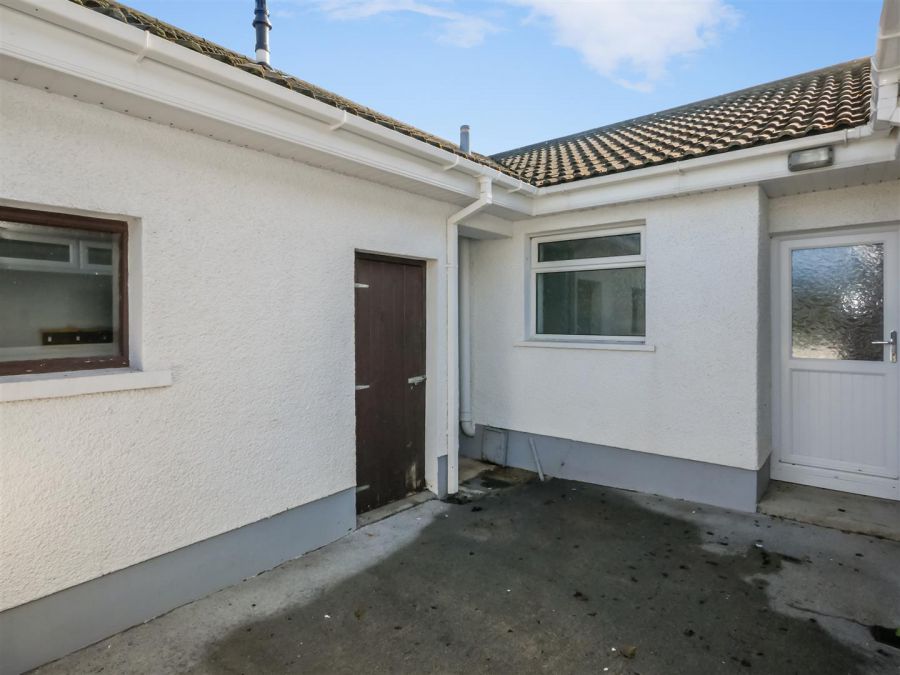 21 Knockbracken Road