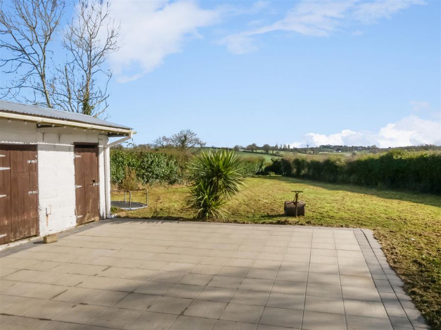 21 Knockbracken Road