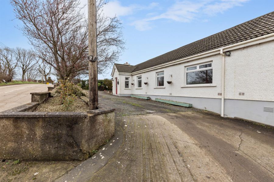 21 Knockbracken Road