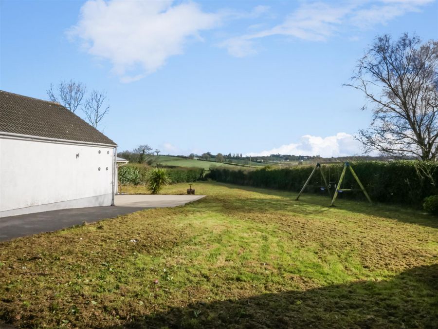 21 Knockbracken Road