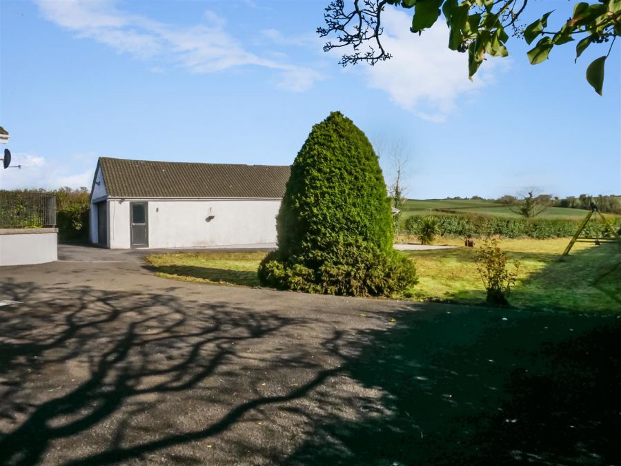 21 Knockbracken Road