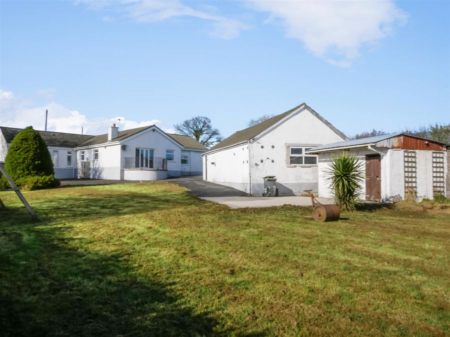 21 Knockbracken Road