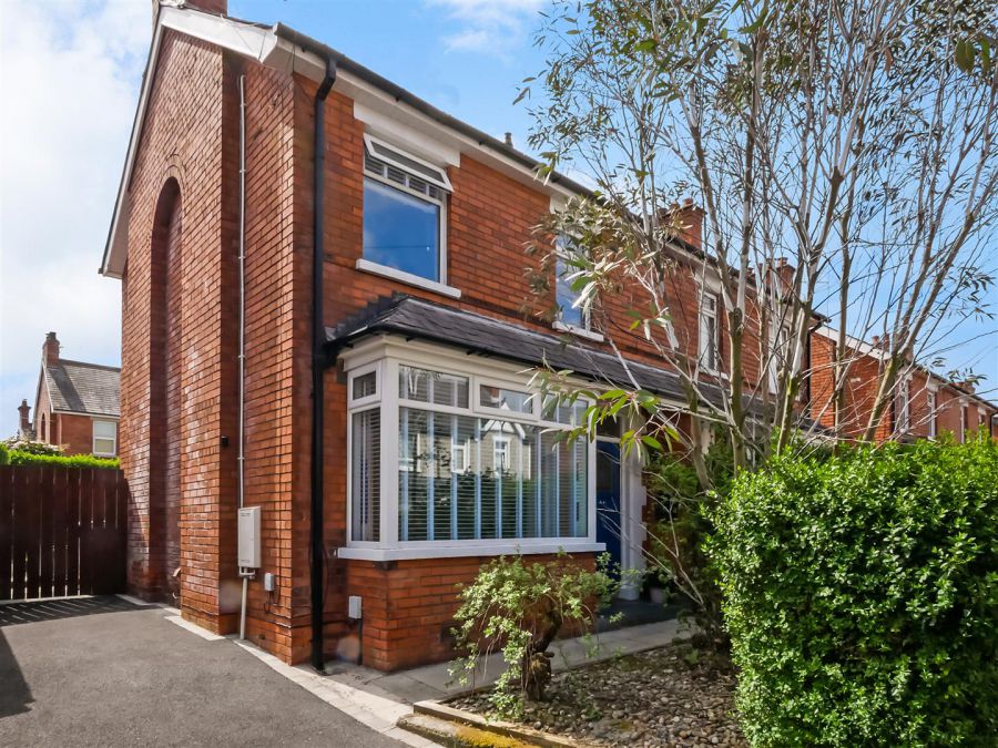27 Loopland Park