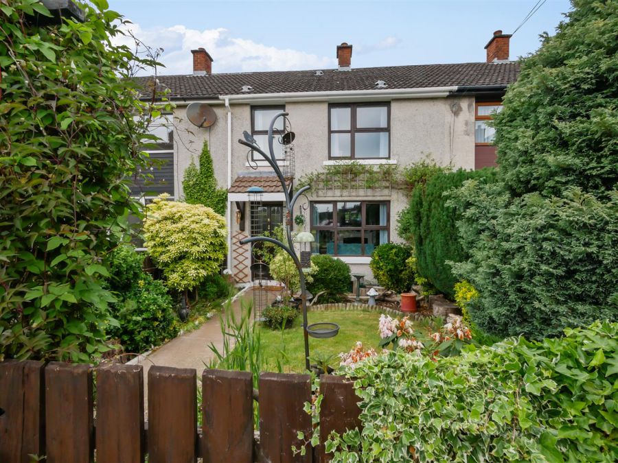 16 Killynether Gardens, Belvoir Park