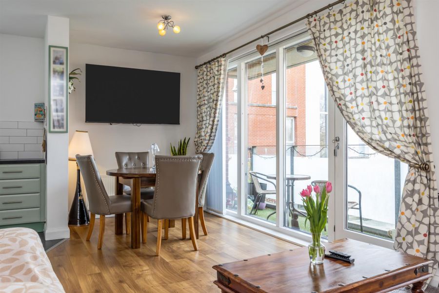 Apt 12 The Oar, 31 Annadale Crescent