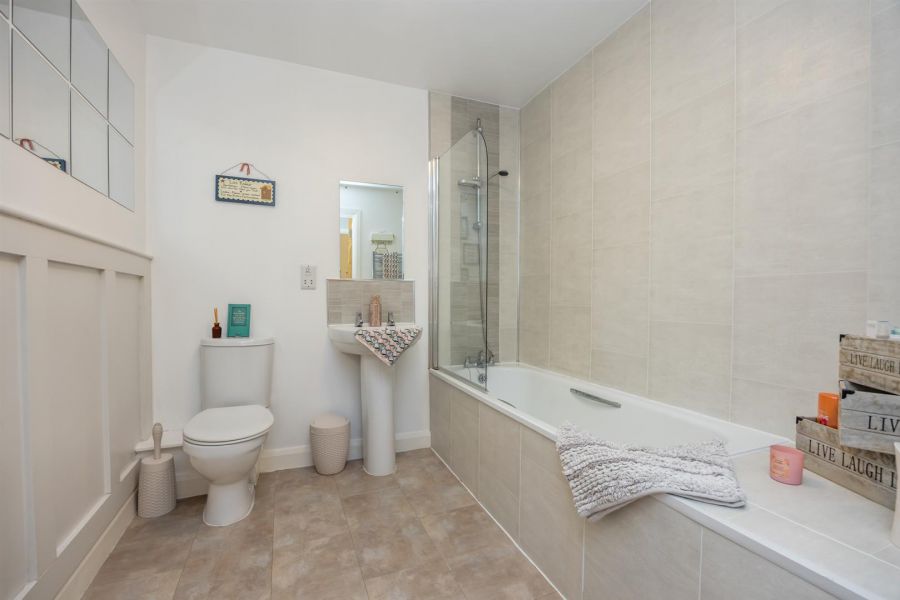 Apt 12 The Oar, 31 Annadale Crescent