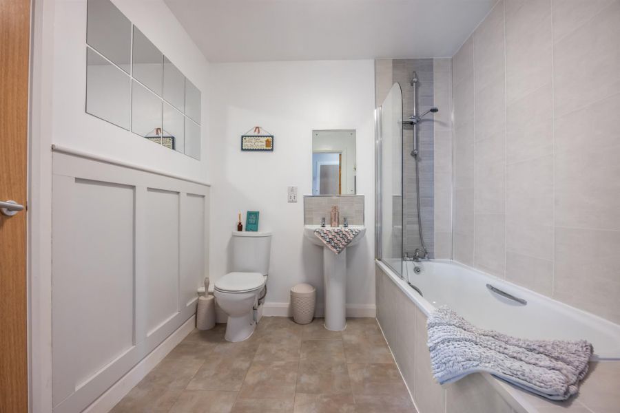 Apt 12 The Oar, 31 Annadale Crescent