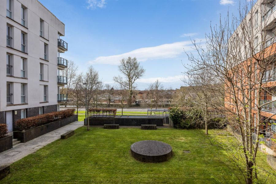 Apt 12 The Oar, 31 Annadale Crescent