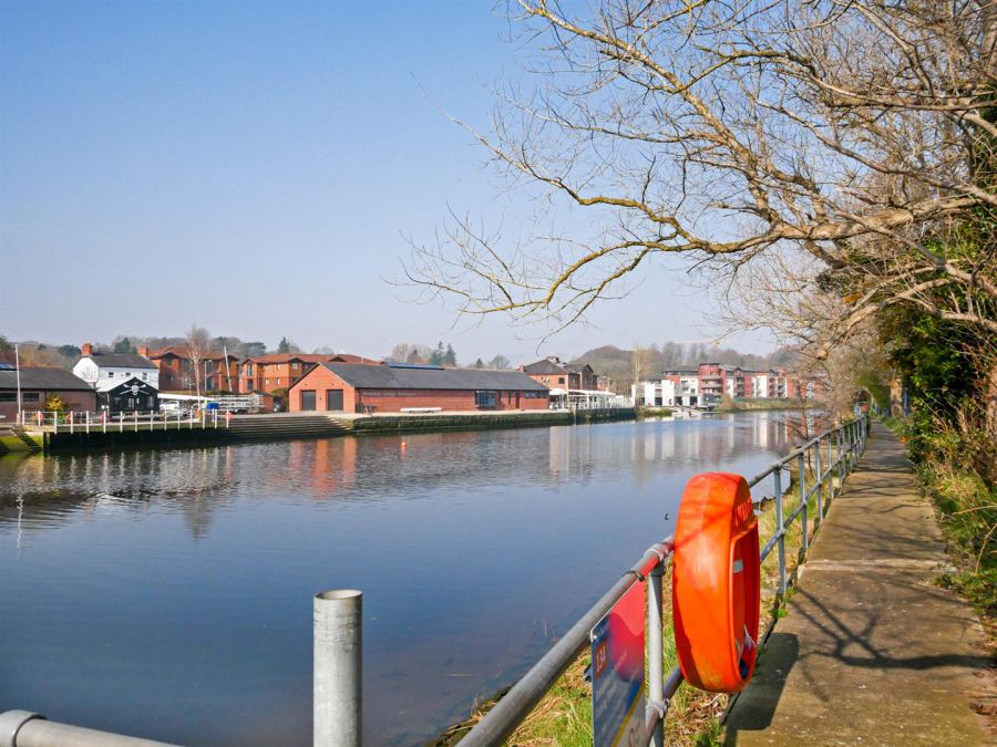 Apt 12 The Oar, 31 Annadale Crescent