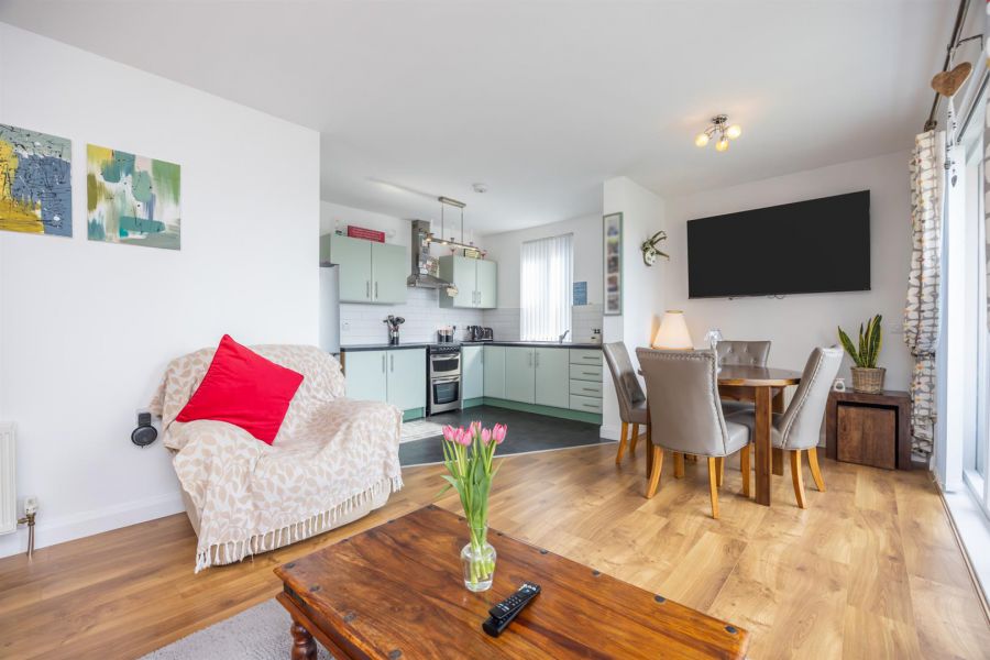 Apt 12 The Oar, 31 Annadale Crescent