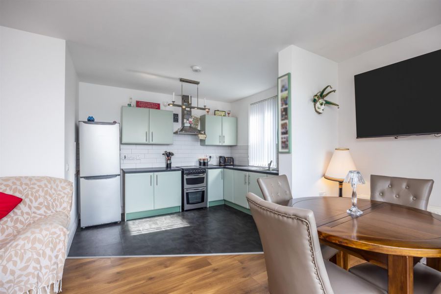 Apt 12 The Oar, 31 Annadale Crescent