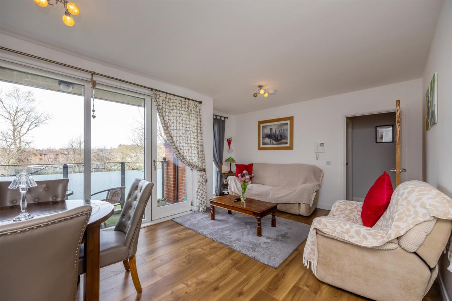 Apt 12 The Oar, 31 Annadale Crescent