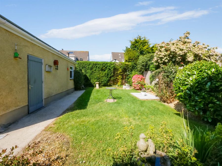 10 Prospect Park, Off The Tullygarvan Road