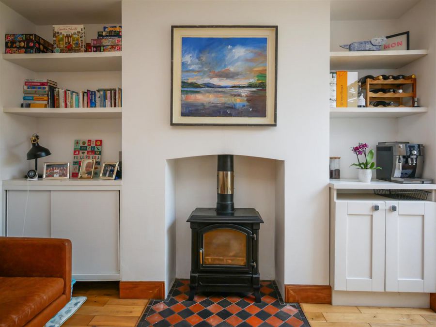 32 Queensberry Park
