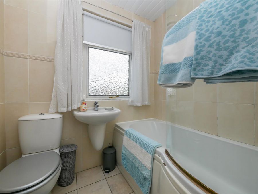 42 Killynether Walk, Belvoir Park