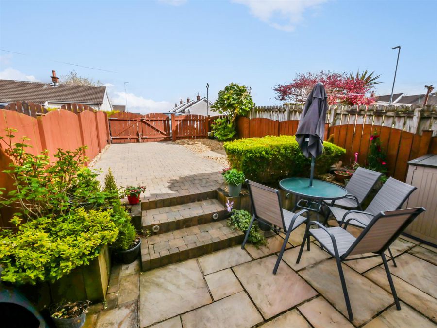 42 Killynether Walk, Belvoir Park