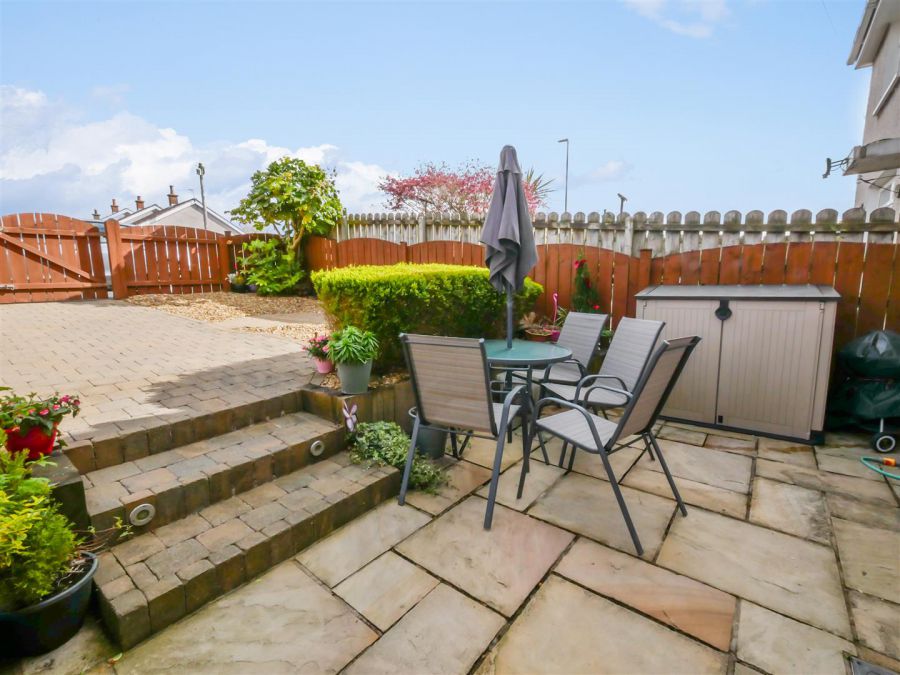 42 Killynether Walk, Belvoir Park