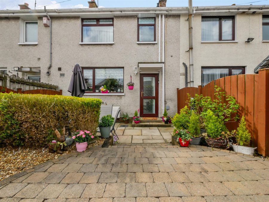 42 Killynether Walk, Belvoir Park