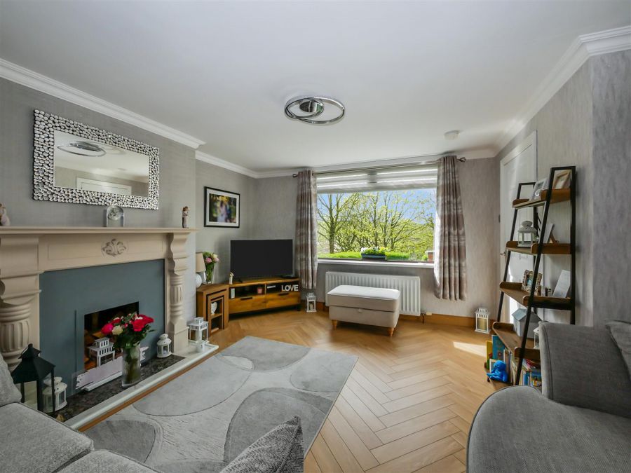 42 Killynether Walk, Belvoir Park