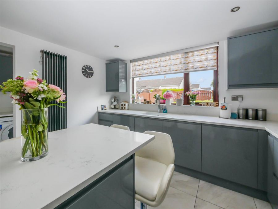 42 Killynether Walk, Belvoir Park